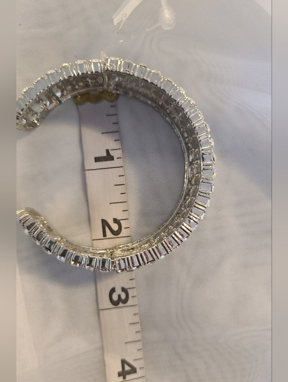 NWT Silver Toned Wide Rhinestone Stretch Bracelet Statement Glam Wedding Prom - Picture 2 of 4